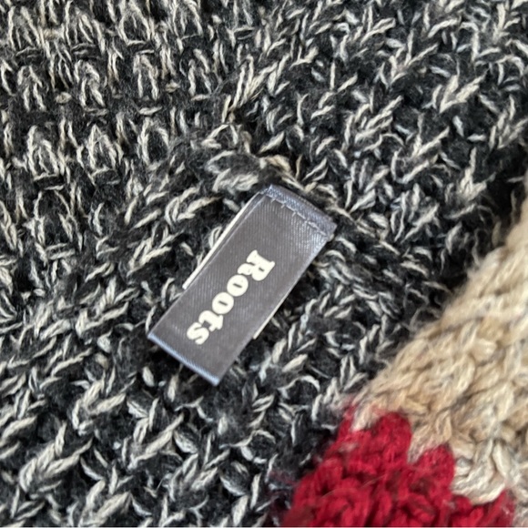 Roots Infinity Scarf - Picture 2 of 2